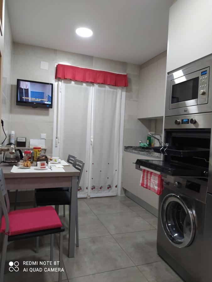 Gonzalo De Berceo 15 " Calidad-Sobrio" And " Free Private Parking " Apartment Logrono Bagian luar foto