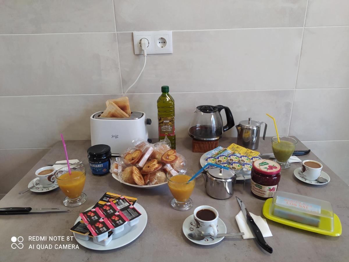 Gonzalo De Berceo 15 " Calidad-Sobrio" And " Free Private Parking " Apartment Logrono Bagian luar foto