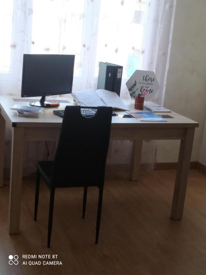 Gonzalo De Berceo 15 " Calidad-Sobrio" And " Free Private Parking " Apartment Logrono Bagian luar foto