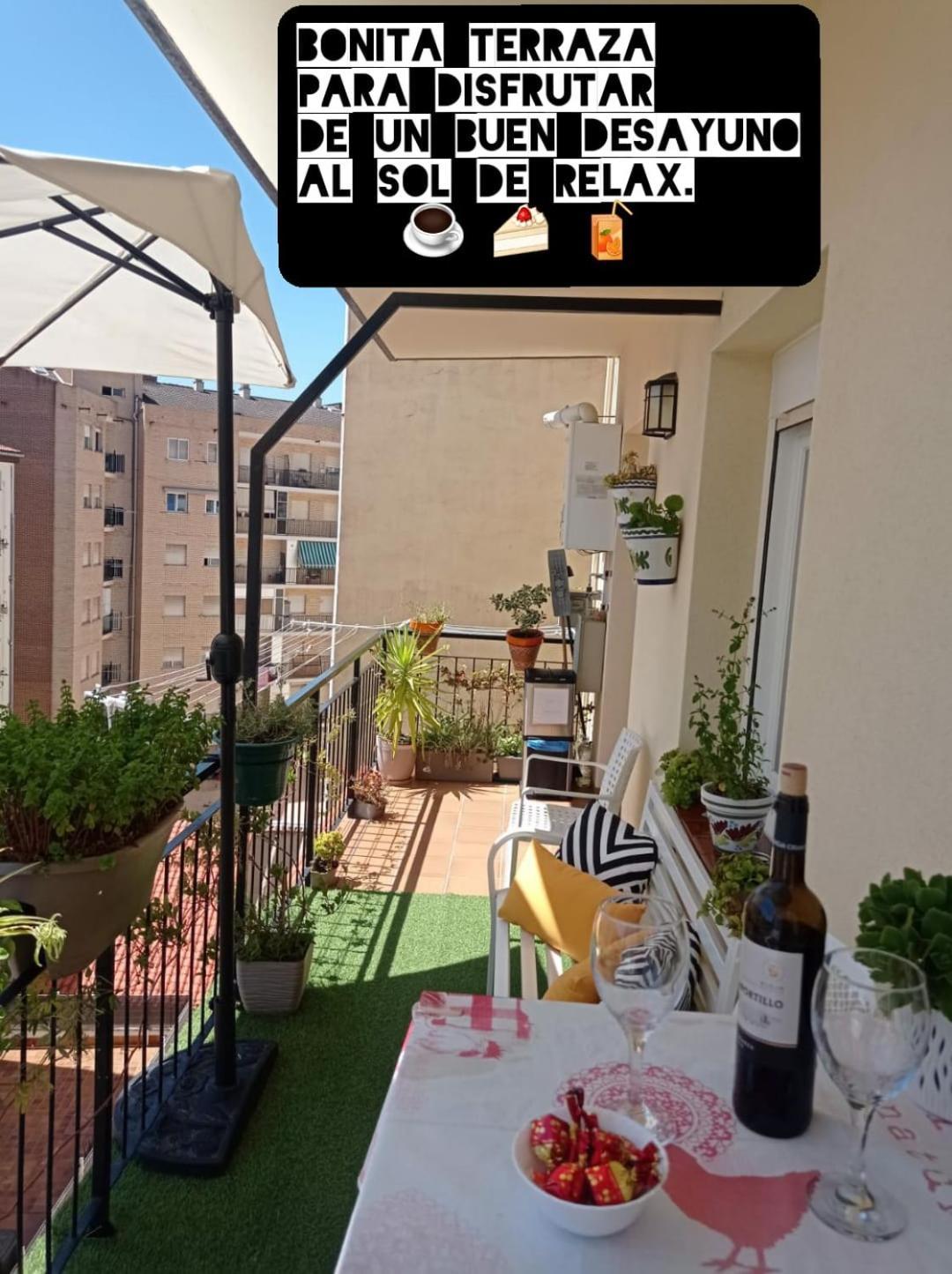 Gonzalo De Berceo 15 " Calidad-Sobrio" And " Free Private Parking " Apartment Logrono Ruang foto