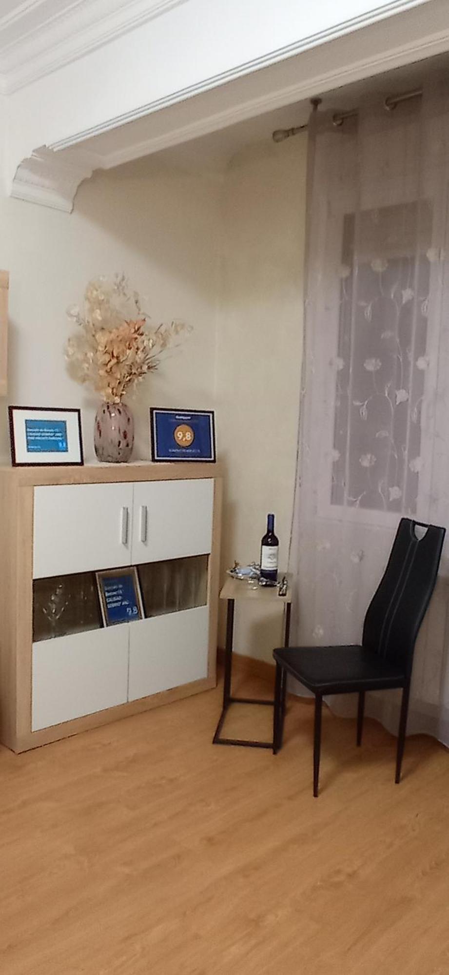 Gonzalo De Berceo 15 " Calidad-Sobrio" And " Free Private Parking " Apartment Logrono Bagian luar foto